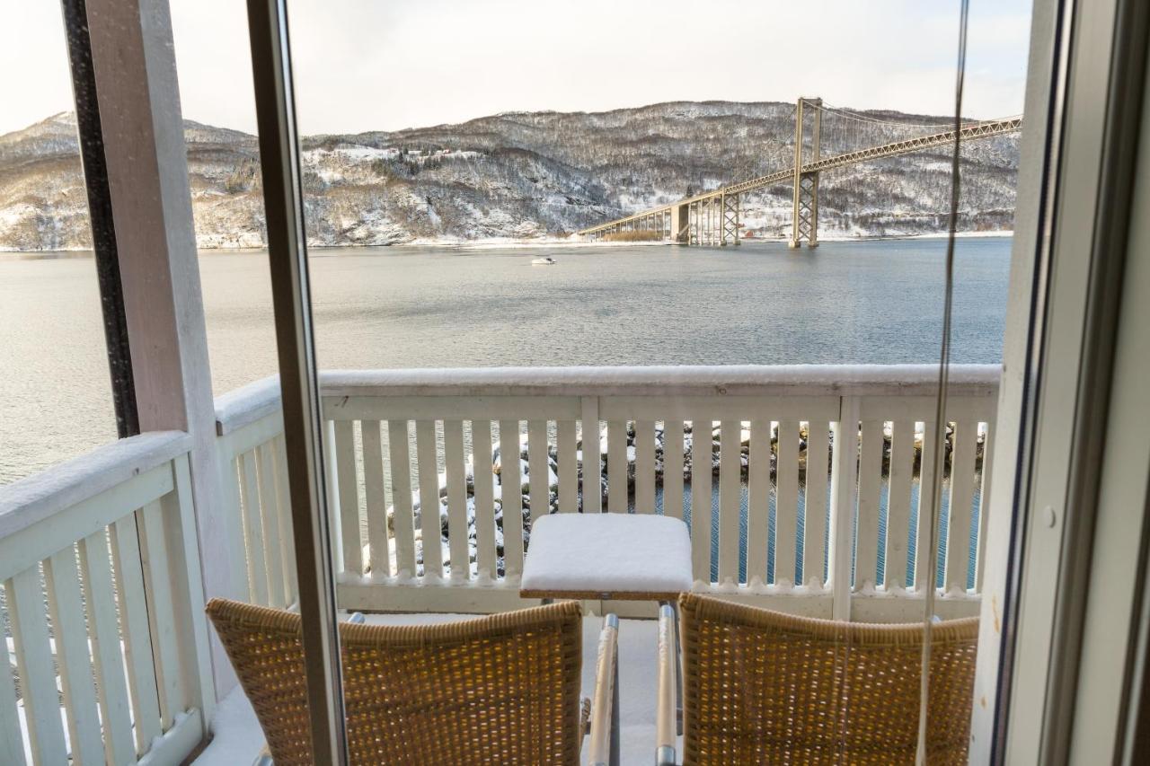 Tjeldsundbrua Maritim Villa Evenskjer Exterior photo